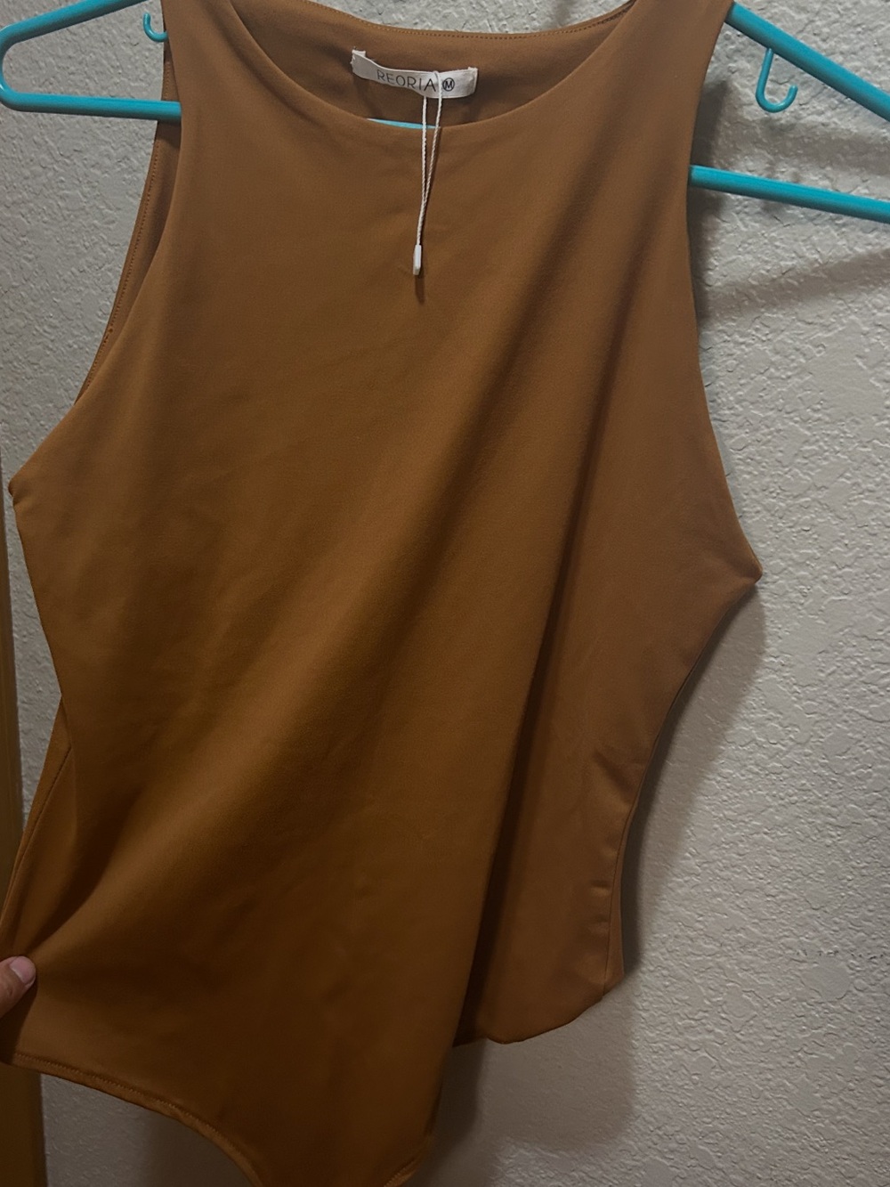 ReoRia Sleeveless Crewneck Bodysuit in Camel